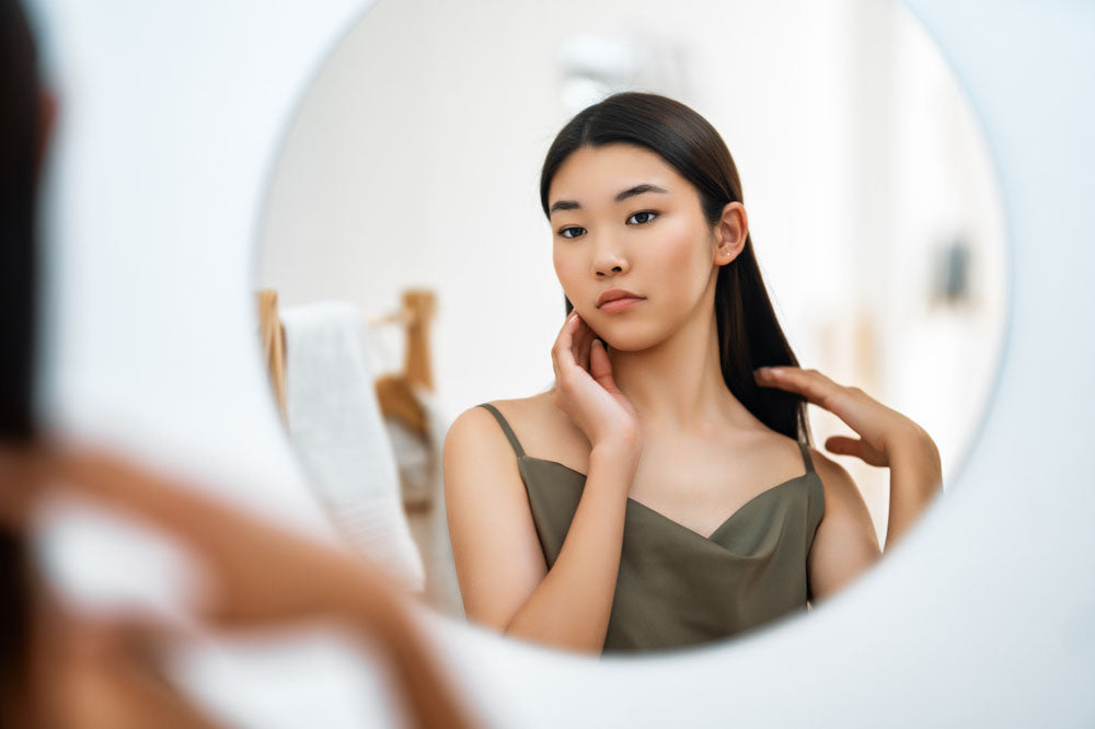 portrait brunette straight hair
